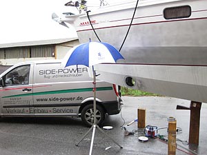 Einbau SP285 22 m Motoryacht, Voltasee, Ghana